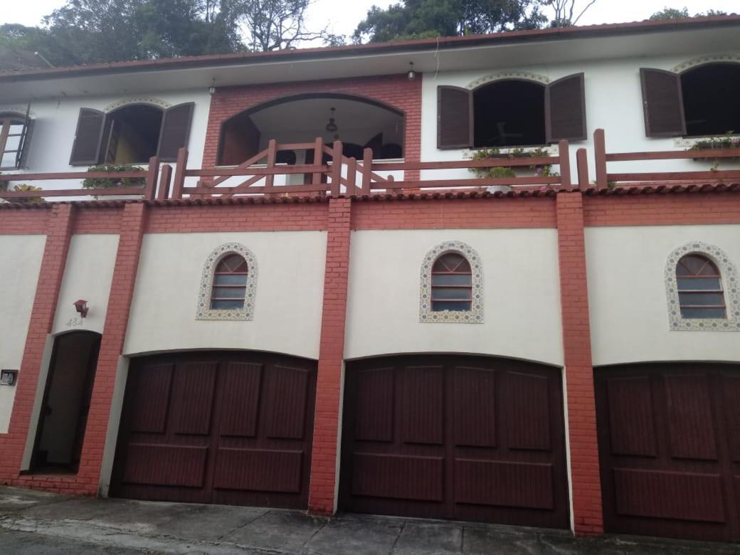 Hostel Mdemarilia Нова-Фрибурго Екстериор снимка